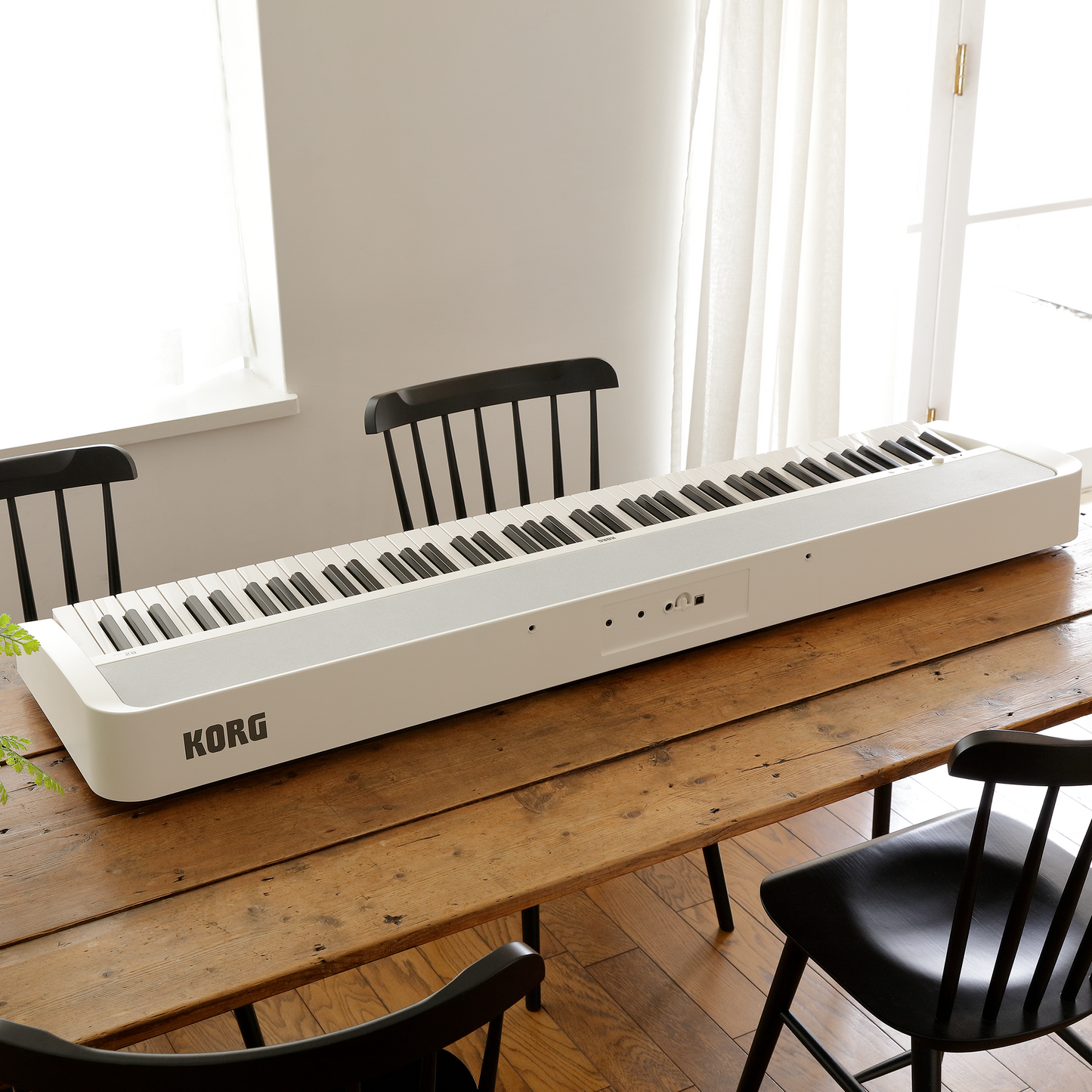 Korg B2 White